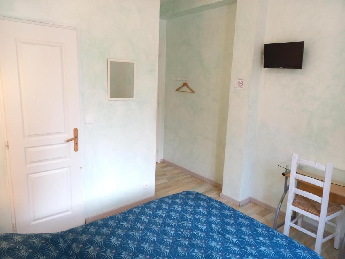 Hotel Le Vauban Антрево Екстериор снимка